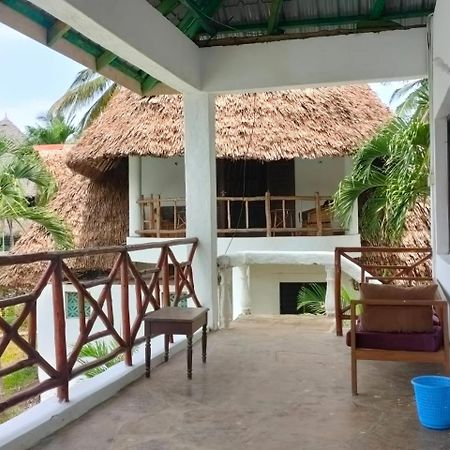 Miwa Holiday Resort Diani Beach Eksteriør bilde