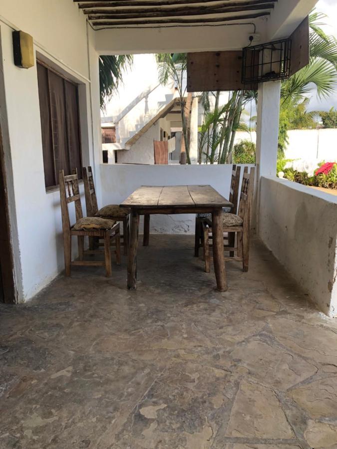 Miwa Holiday Resort Diani Beach Eksteriør bilde