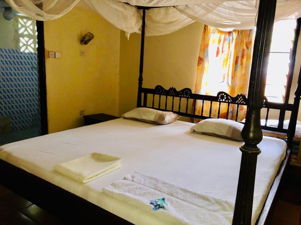 Miwa Holiday Resort Diani Beach Eksteriør bilde