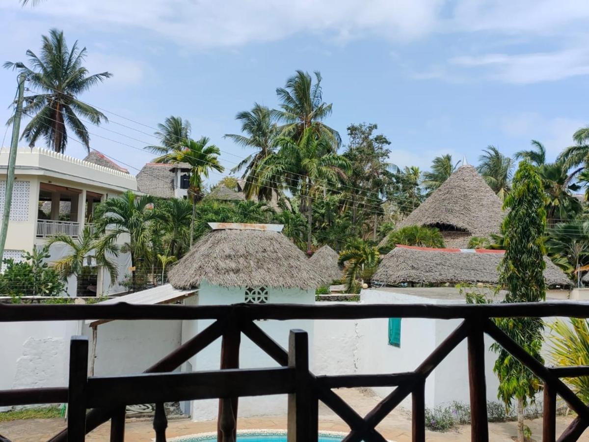 Miwa Holiday Resort Diani Beach Eksteriør bilde
